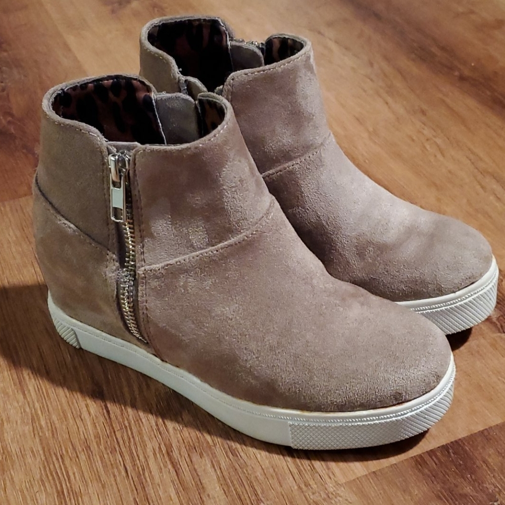 Steve Madden JWanda hidden wedge shoes